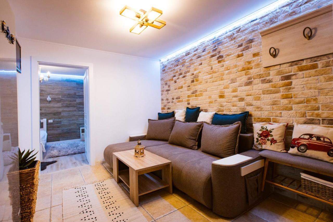 Apartament Maria アルバ・ユリア エクステリア 写真